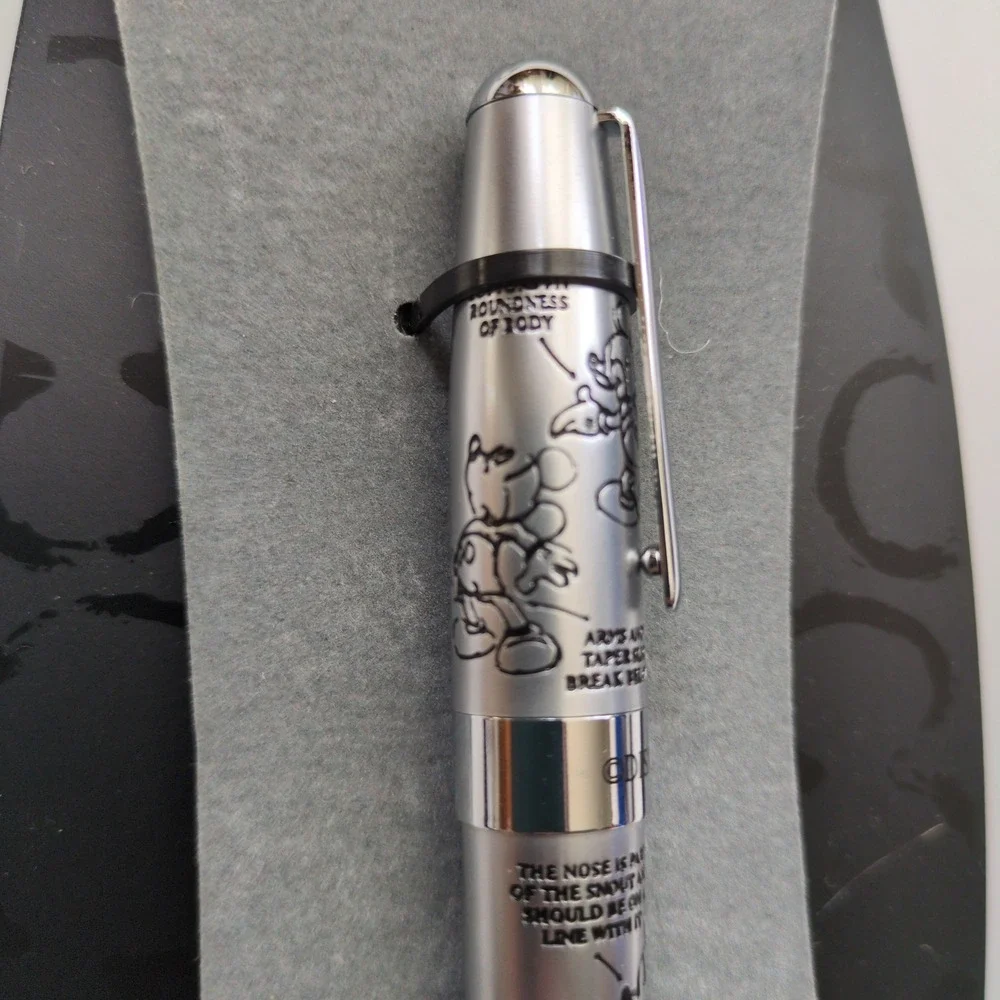 NIP Disney Mickey Mouse 'How To Draw' Executive Engraved Twist Ballpoint Pen‎